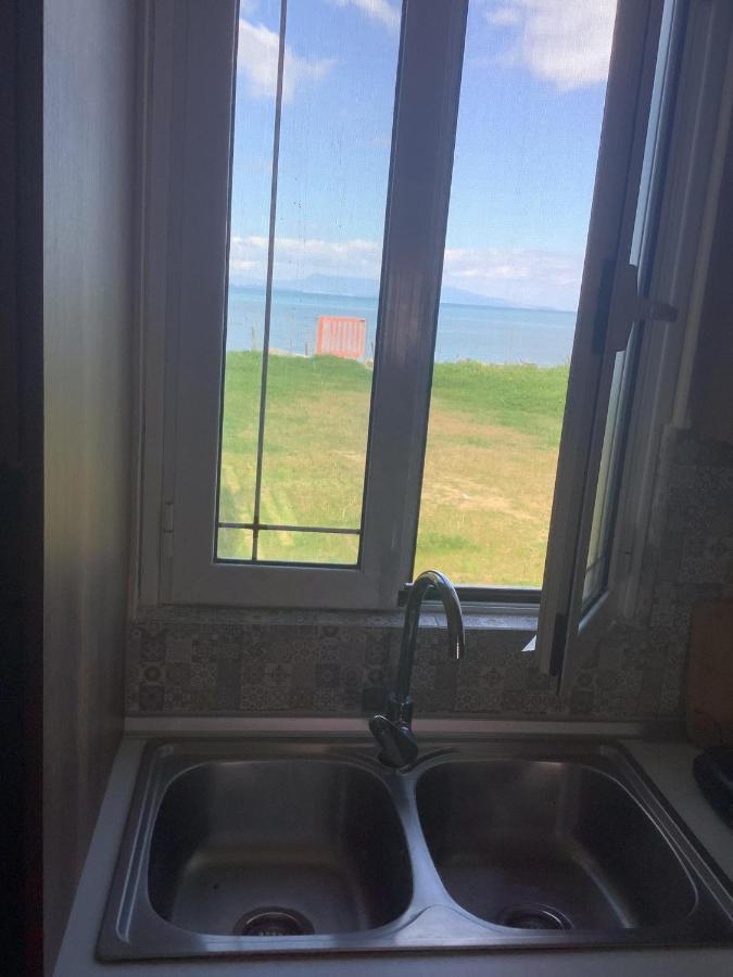 הוילה לפקימי Vasilikis Sea House מראה חיצוני תמונה
