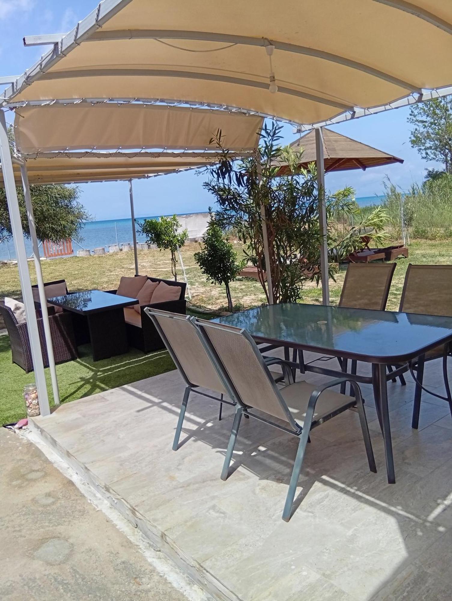 הוילה לפקימי Vasilikis Sea House מראה חיצוני תמונה
